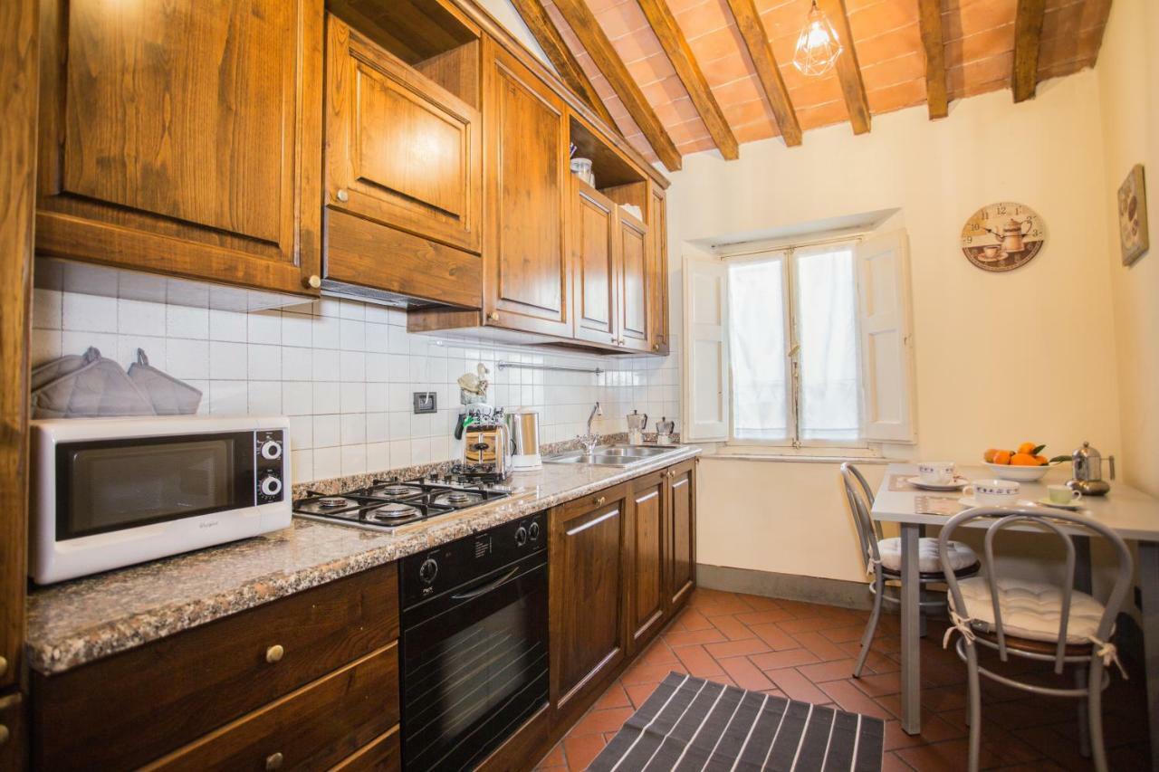 Il Cuore Di Lucca Apartment Luaran gambar