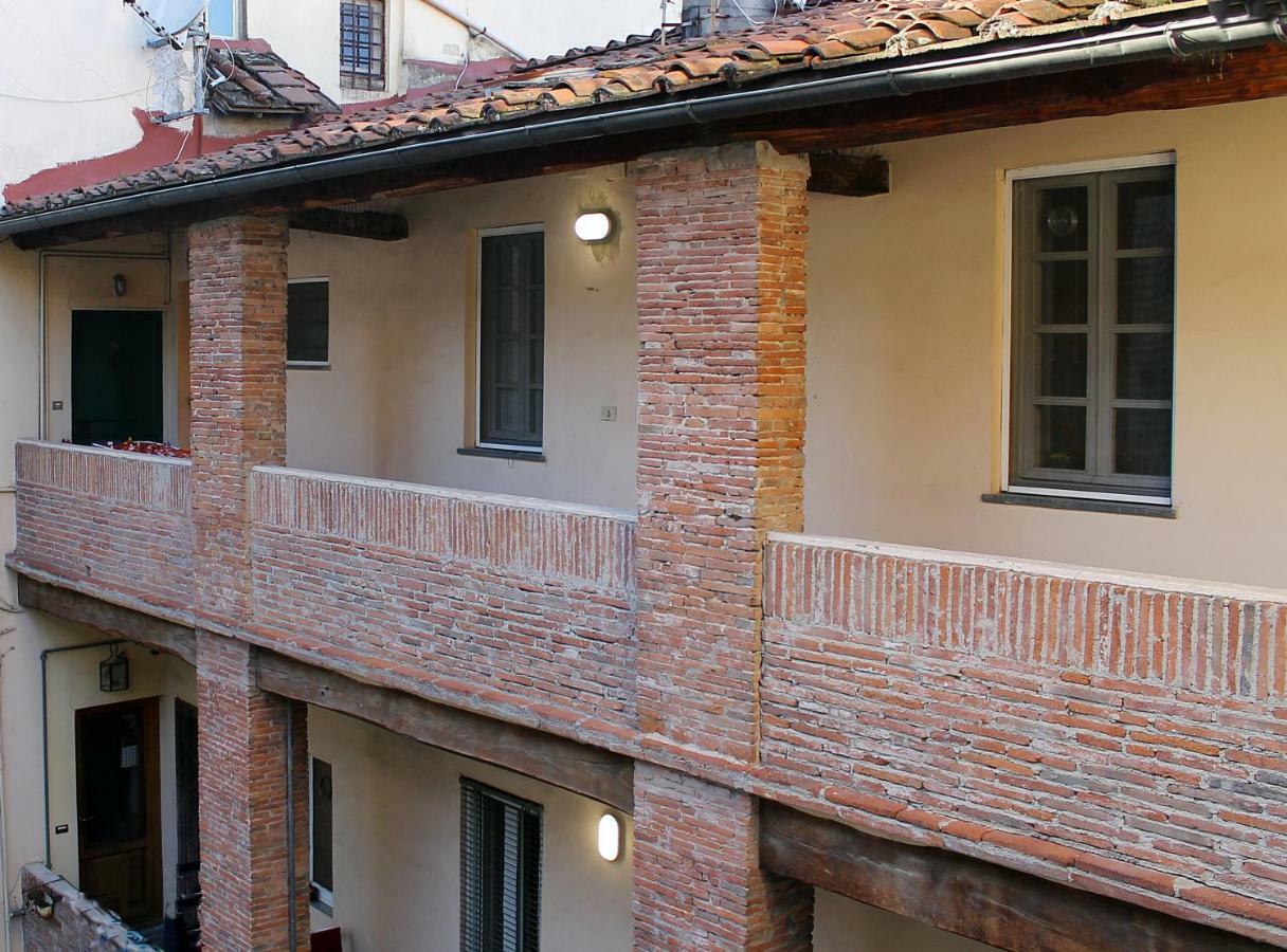 Il Cuore Di Lucca Apartment Luaran gambar
